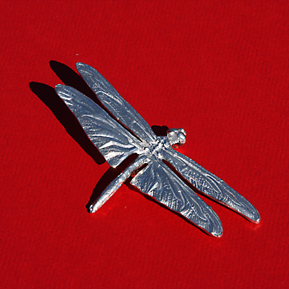 Dragonfly Pin Med