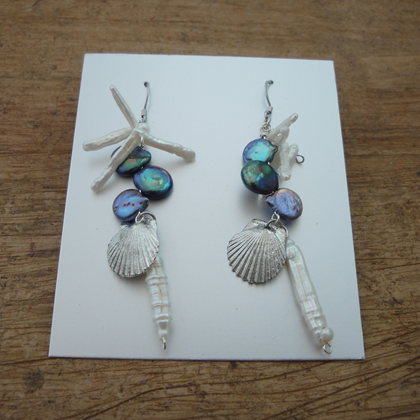 Scallop Coral Earrings