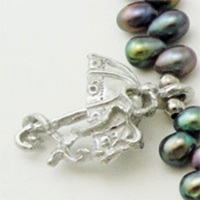 New Orleans Pearl Necklace - Image 9