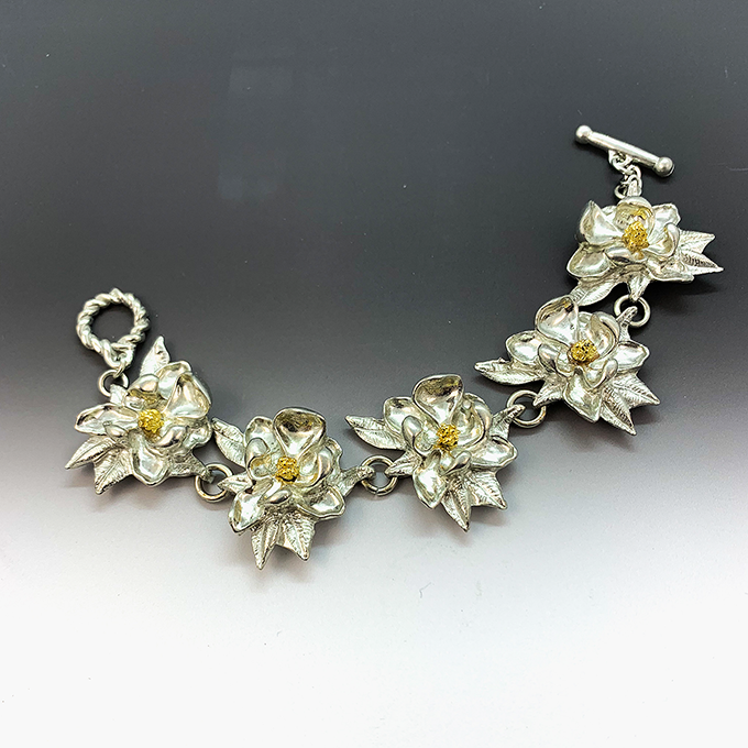 Magnolia link bracelet