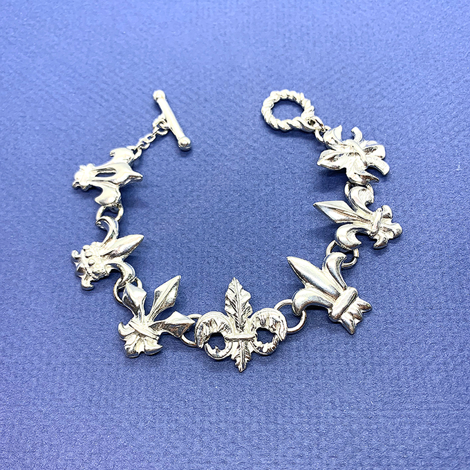 Fleur de Lis Link Bracelet