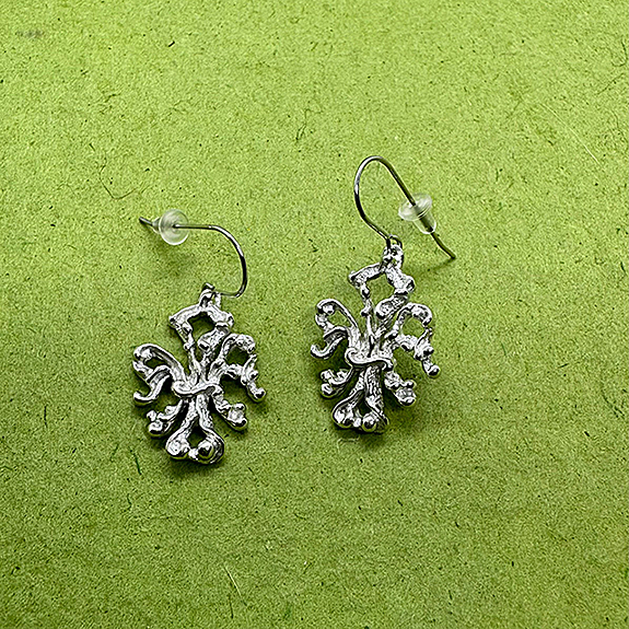 Fleur De Lis Rococo Earrings