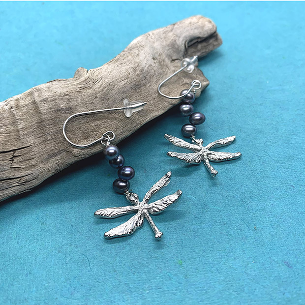 Dragonfly Grey Pearl Earrings