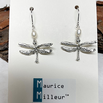 Dragonfly Tiny Earrings Rice Pearl