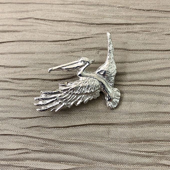 Pelican Flying Pin, Small