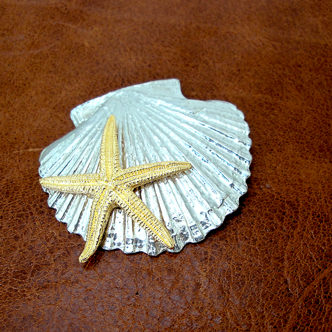 Scallop & Starfish Pin