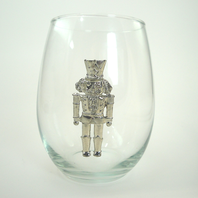 Stemless, Nutcracker