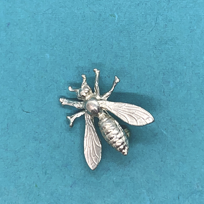 bee pin